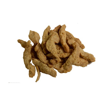 Makaron sojowy na białym tle.