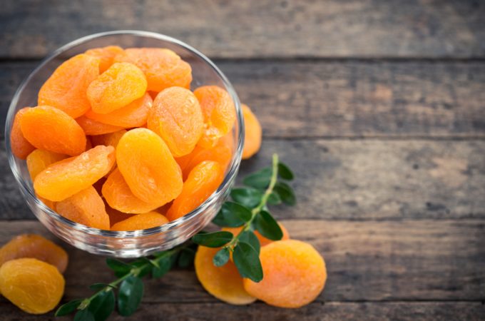 Jak długo moczyć suszone morele?