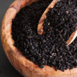 Czy czarnuszla leczy tarczycę?