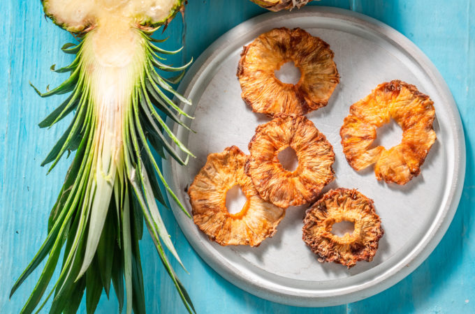 Ananas suszony i jego właściwości