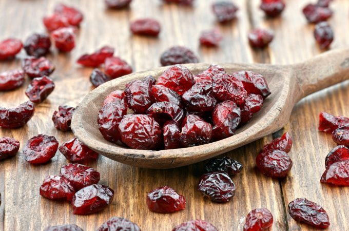 Dlaczego żurawina pozytywnie wpływa na drogi moczowe?