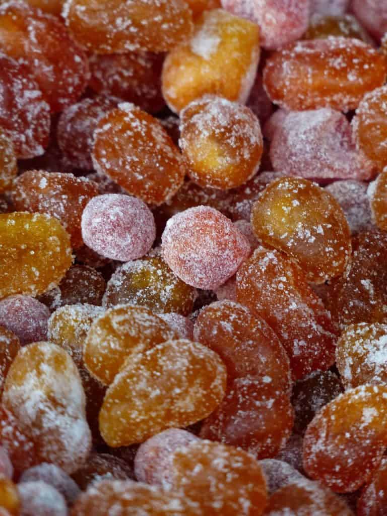 Zbliżenie na owoce kumkwatu kandyzowane