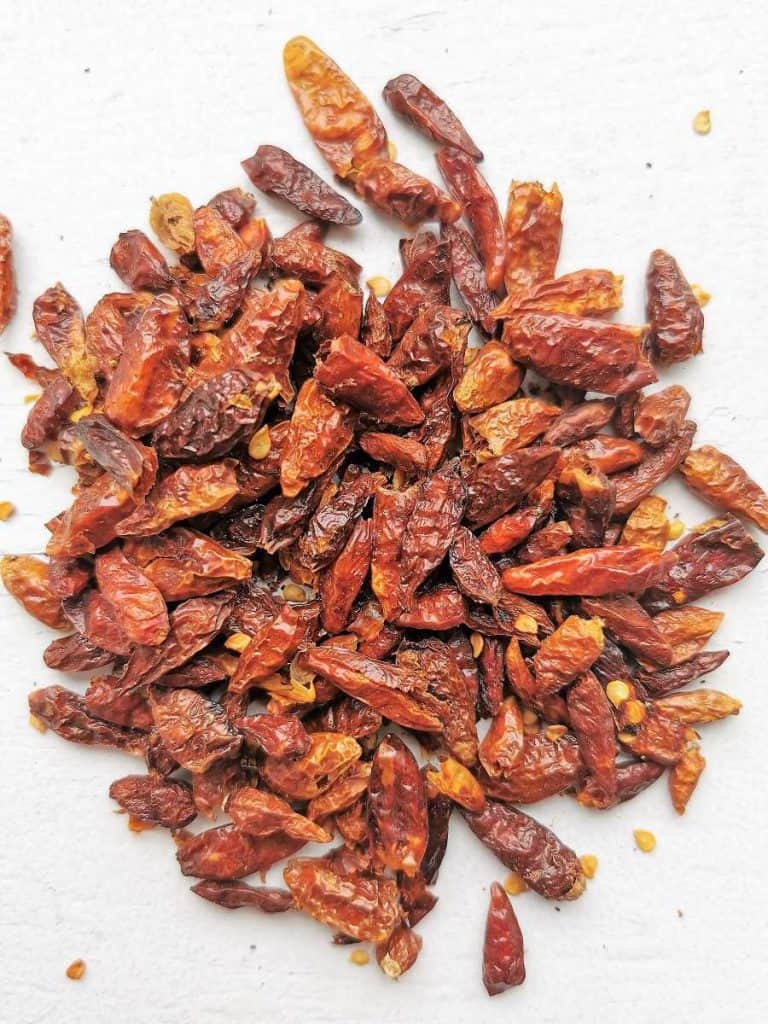Ujęcie na suszone papryczki piri piri