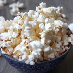 popcorn w misce