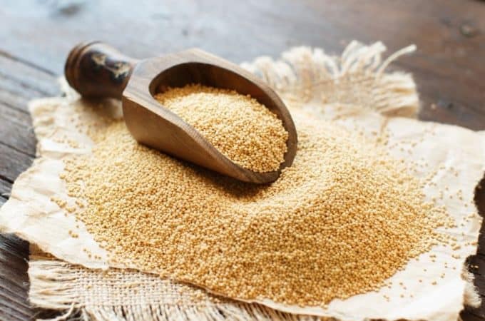 Ziarna amarantusa na stole