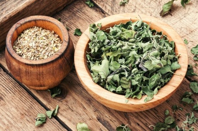 suszone liście majeranku