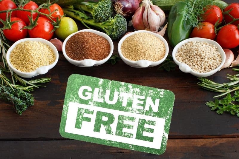 Przedstawienie produktów niezawierających glutenu tj. warzywa, zioła.