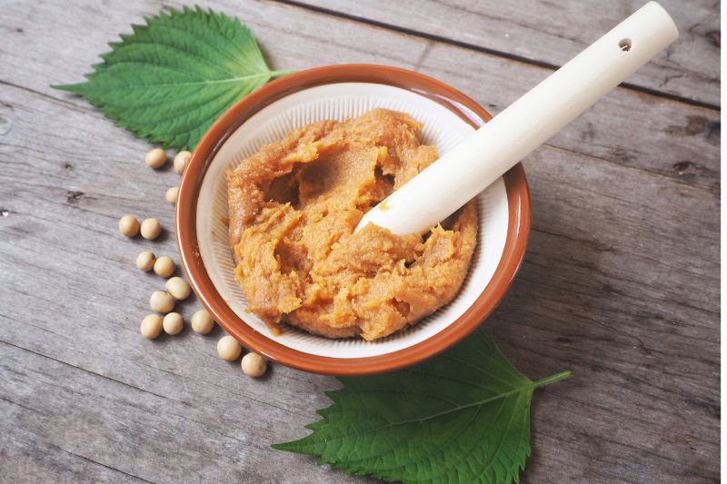 Biała pasta miso 