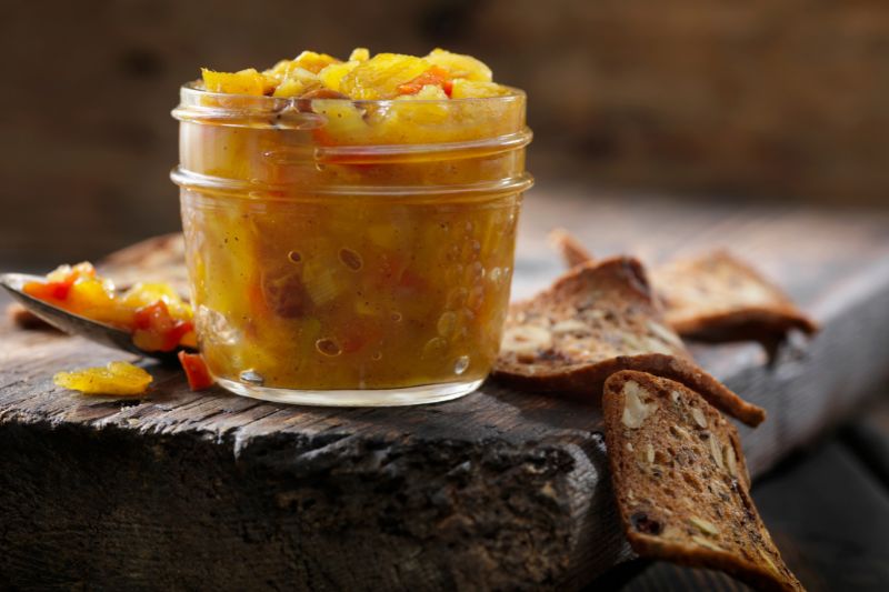 Suszone mango w szklanym słoiku - Chutney