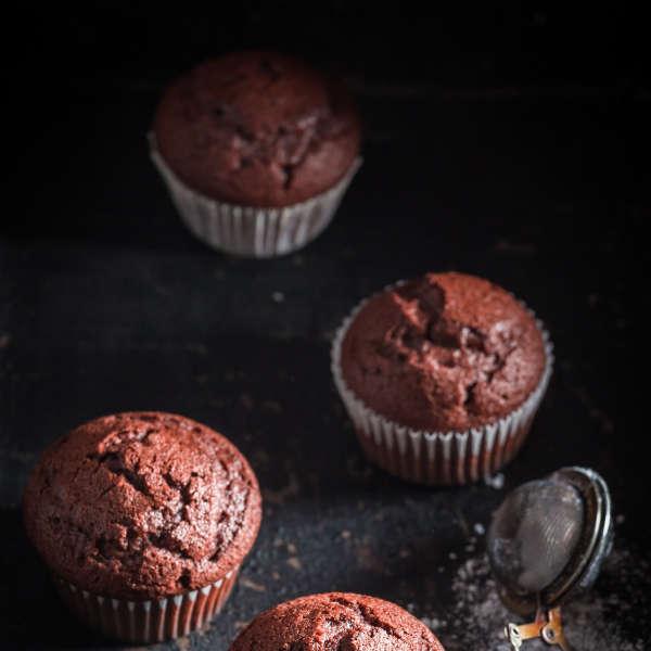 Czekoladowe muffiny z orzechami brazylijskimi