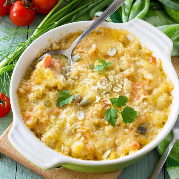 Crumble z warzywami, pistacjami oraz orzechami laskowymi