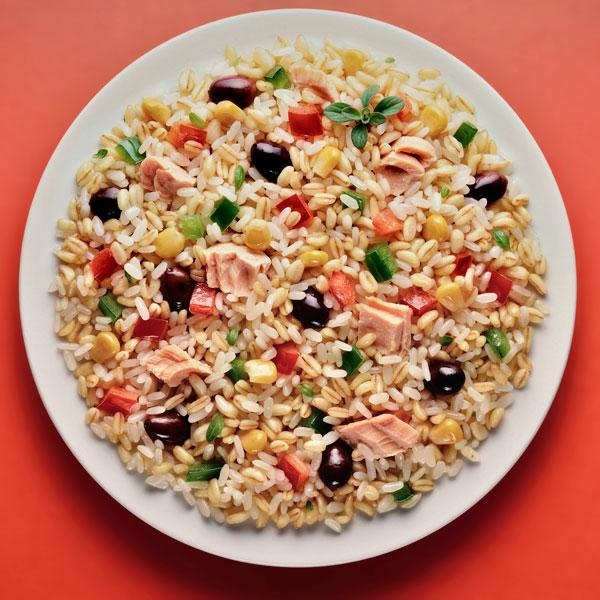 Ryż basmati z pomidorami i tuńczykiem